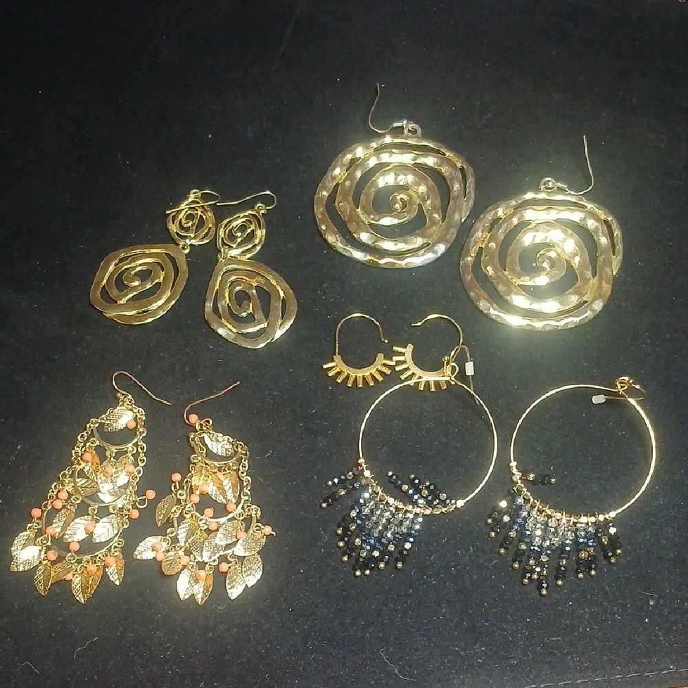 5 PIECE Gold Tone Earring Lot